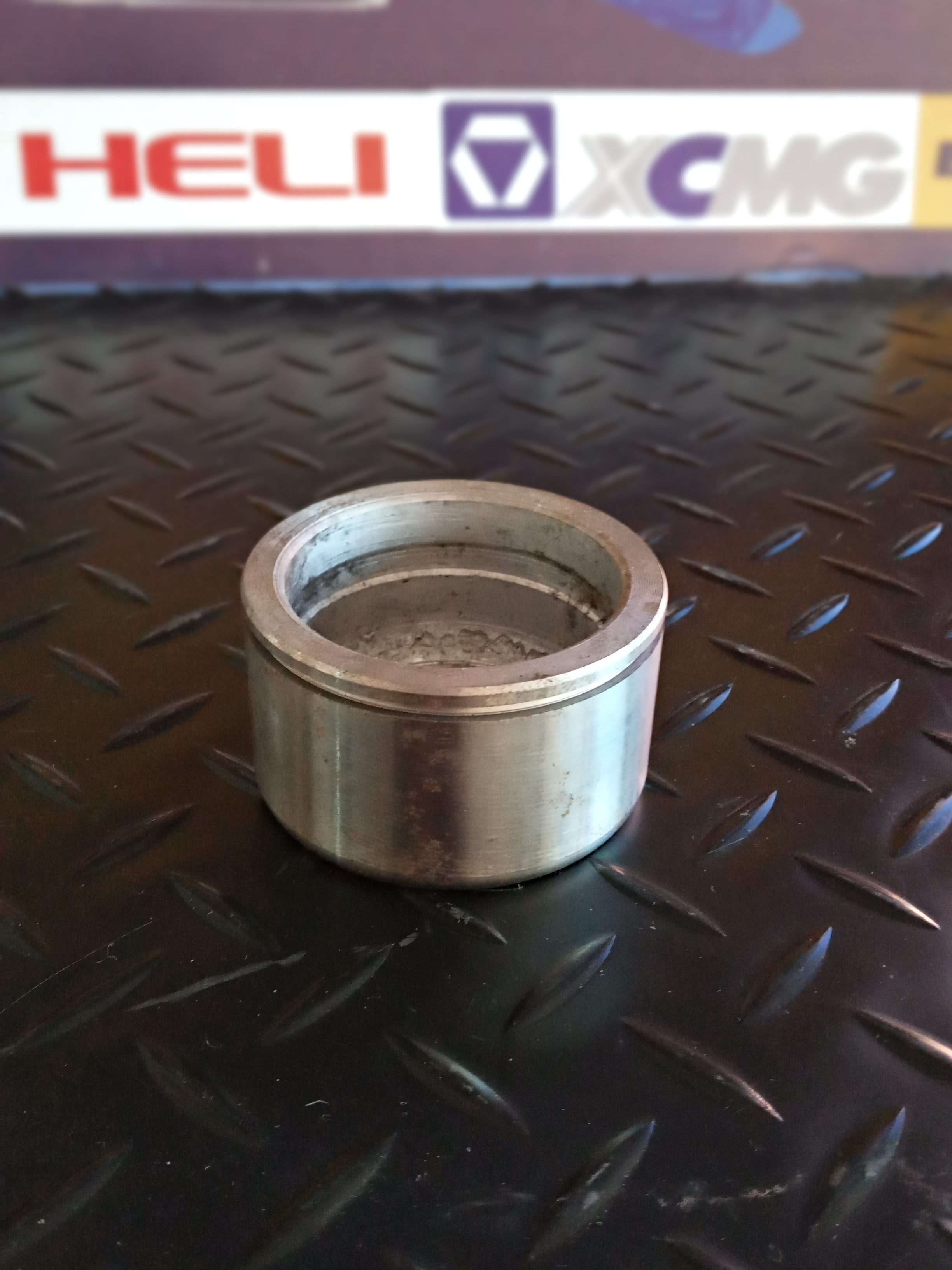 PISTON CALIPER 835 70 MM CON RANURA