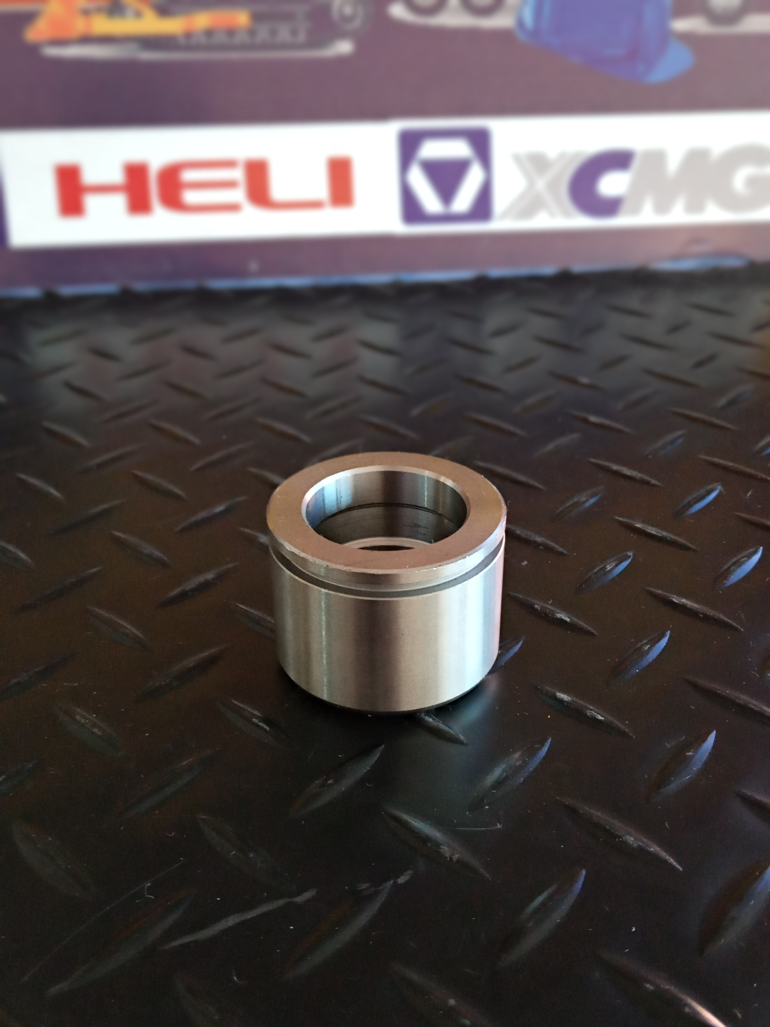 PISTON DE CALIPER 50 MM CON RANURA XCMG W 188